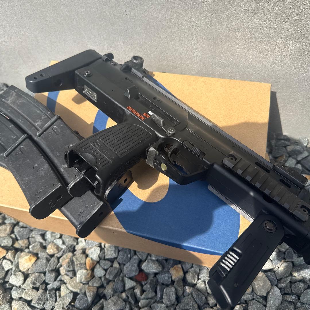 東京マルイ　MP7 ガスブローバック　マガジン4本