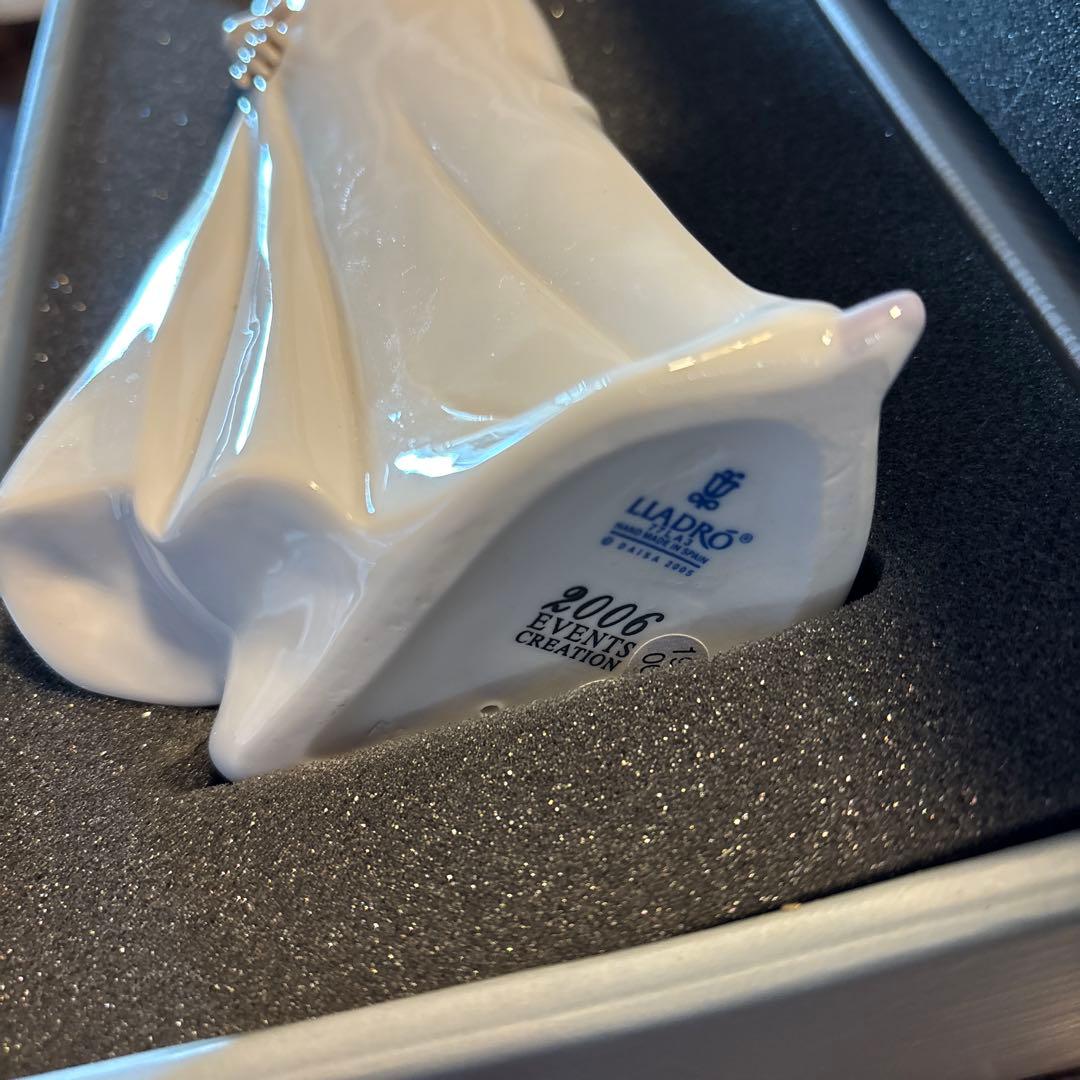 【限定品Lladro リヤドロ】『少女と花』