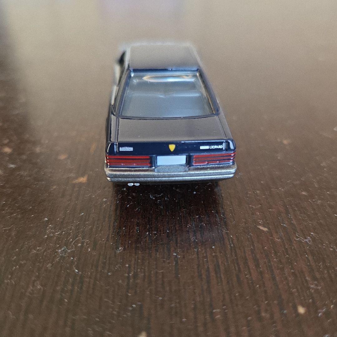 トミカ プレミアム 日産 レパード