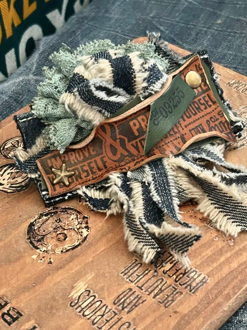 ヘアークリップdenim flowerレース添え　No.413