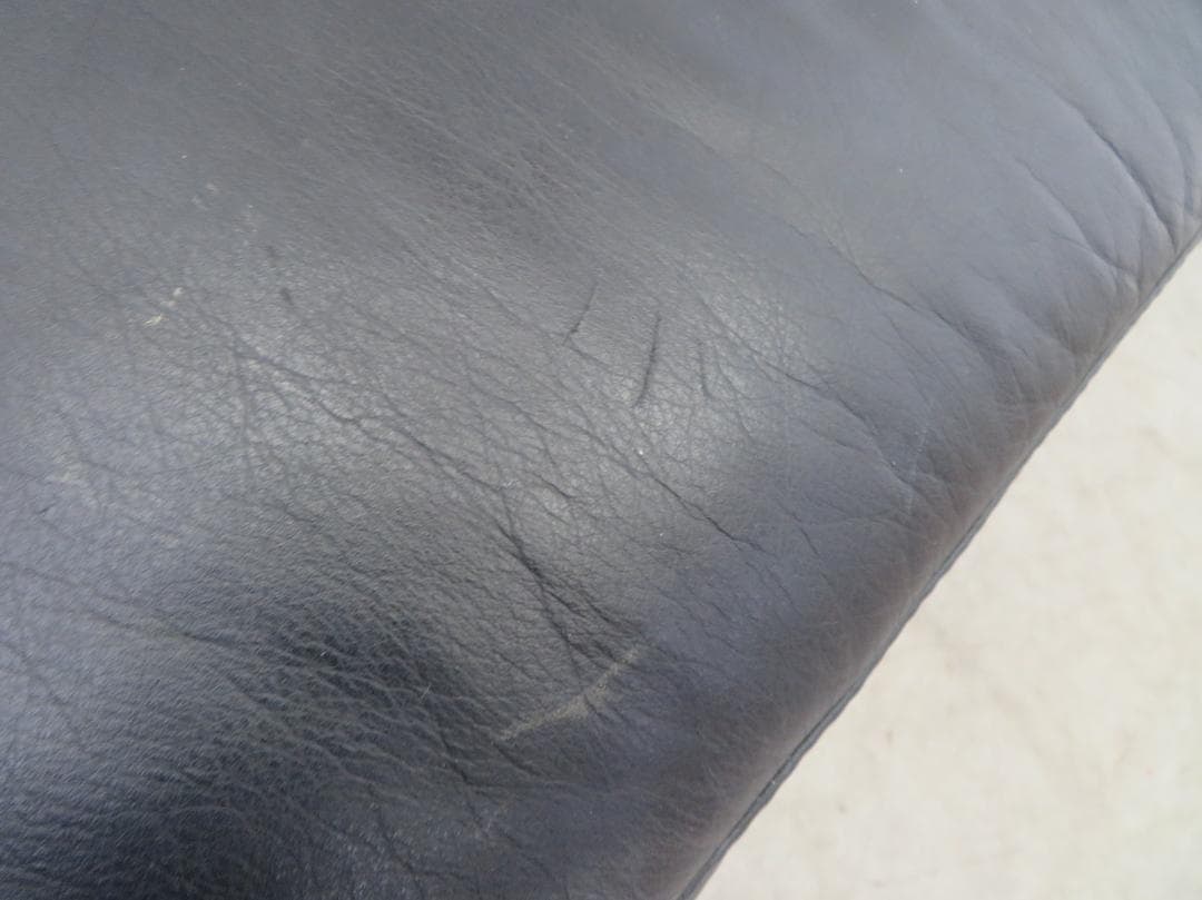 総革■IDC大塚家具■ドイツ■ヒモラ■ベルク■3人掛けソファ■27.8万円■