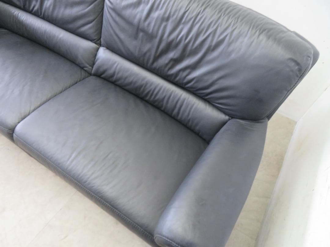 総革■IDC大塚家具■ドイツ■ヒモラ■ベルク■3人掛けソファ■27.8万円■