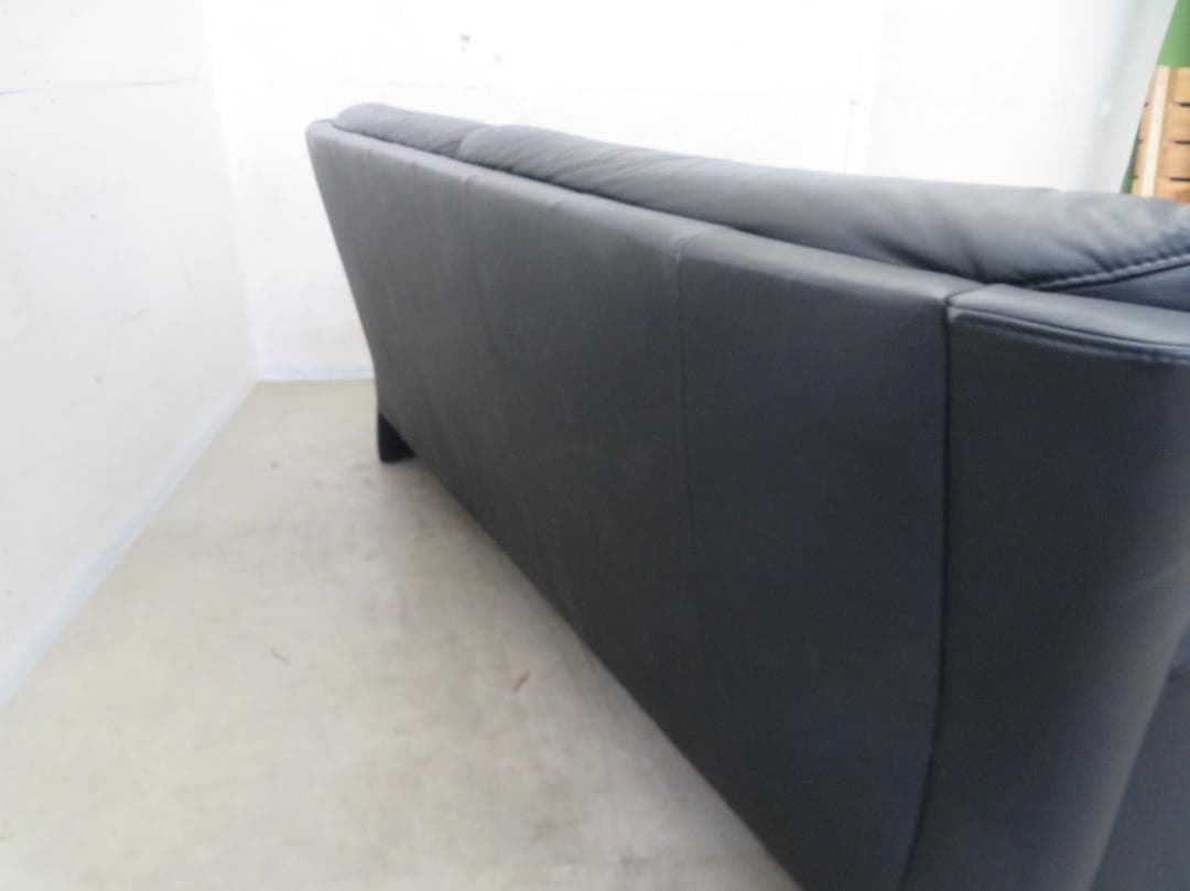 総革■IDC大塚家具■ドイツ■ヒモラ■ベルク■3人掛けソファ■27.8万円■