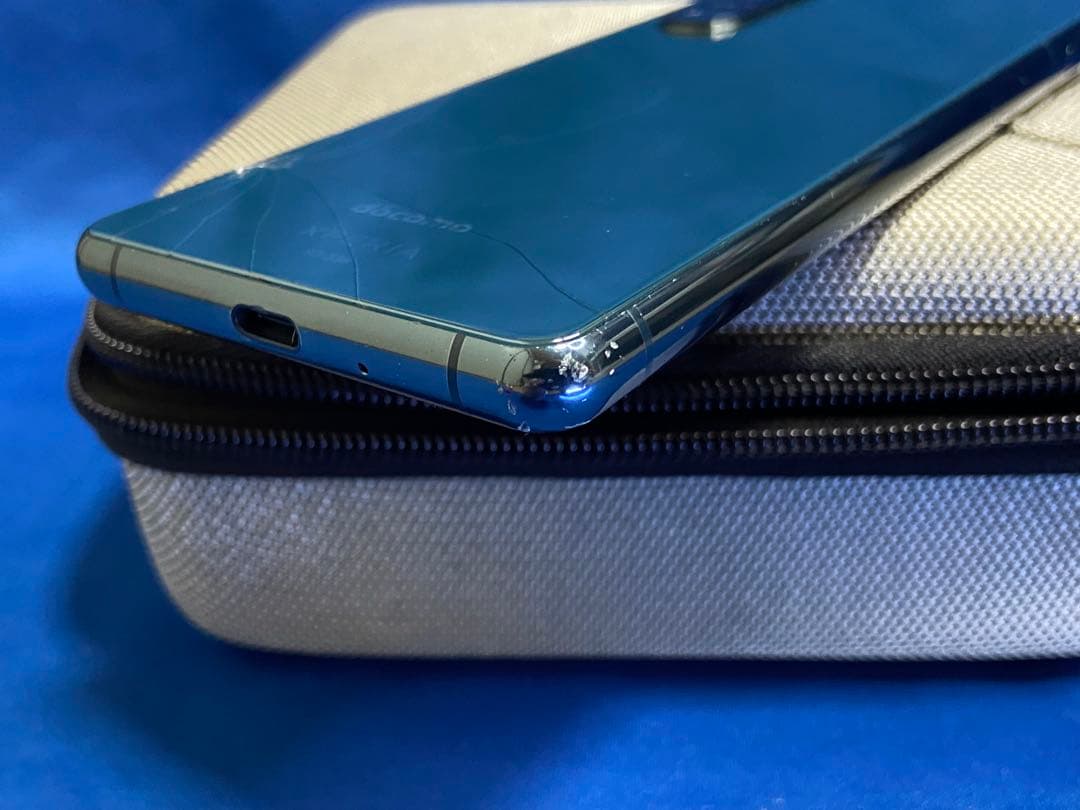【液晶美品/初期化済】Xperia 5 III SO-53B （背面割れ）