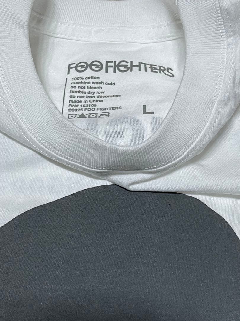 新品FOO FIGHTERS LIVE IN 2025 エイリアンTシャツ L