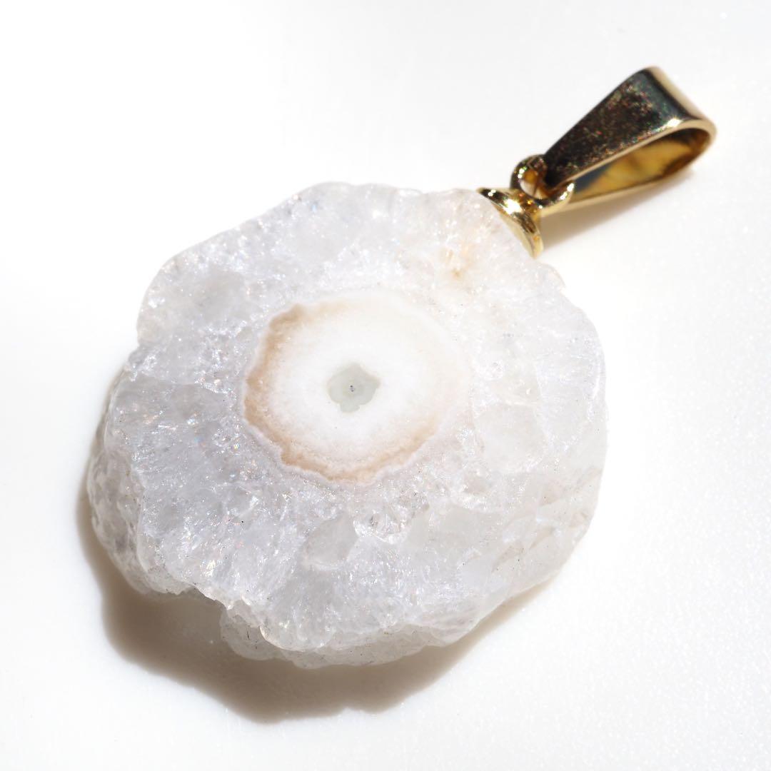 【ｔａｍａ☆彡】No.5 大粒☆天然ソーラークォーツのネックレストップ