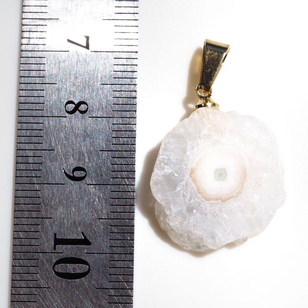 【ｔａｍａ☆彡】No.5 大粒☆天然ソーラークォーツのネックレストップ