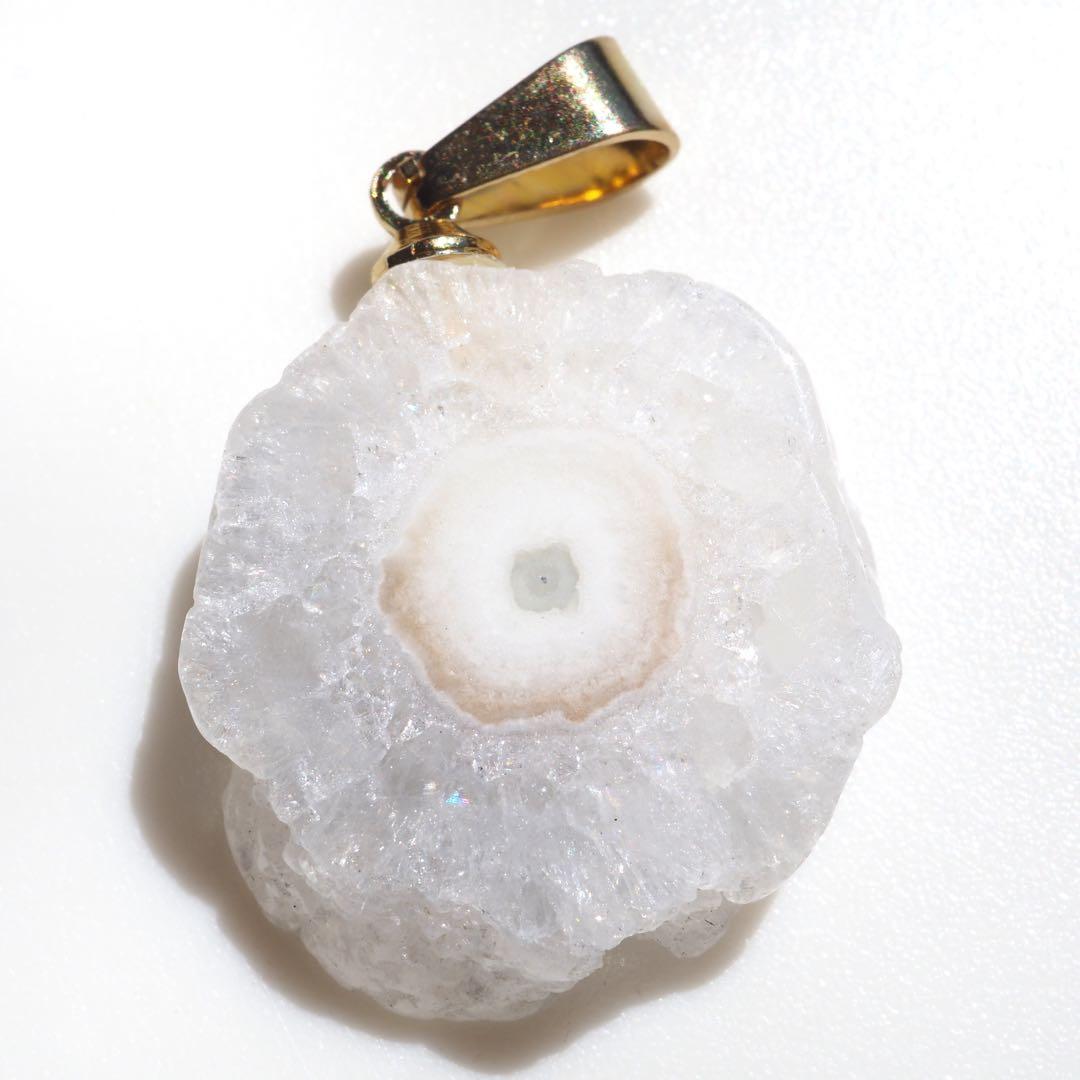 【ｔａｍａ☆彡】No.5 大粒☆天然ソーラークォーツのネックレストップ