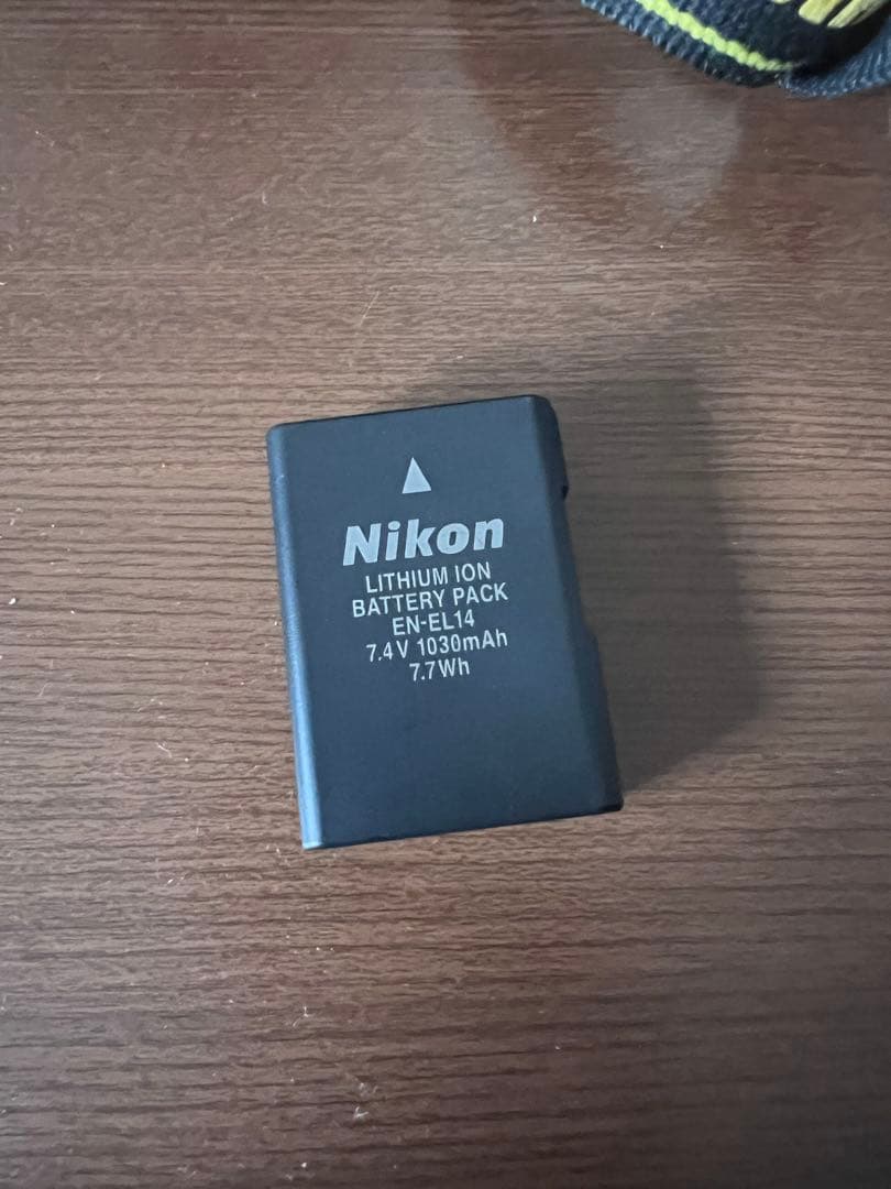 Nikon デジタル一眼レフカメラ EN-EL14バッテリー付き