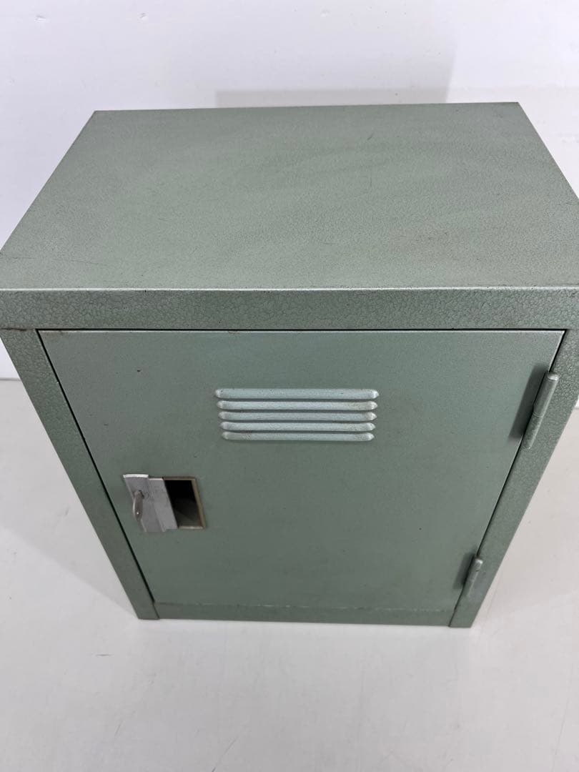 スチールロッカー グレー 鍵付き