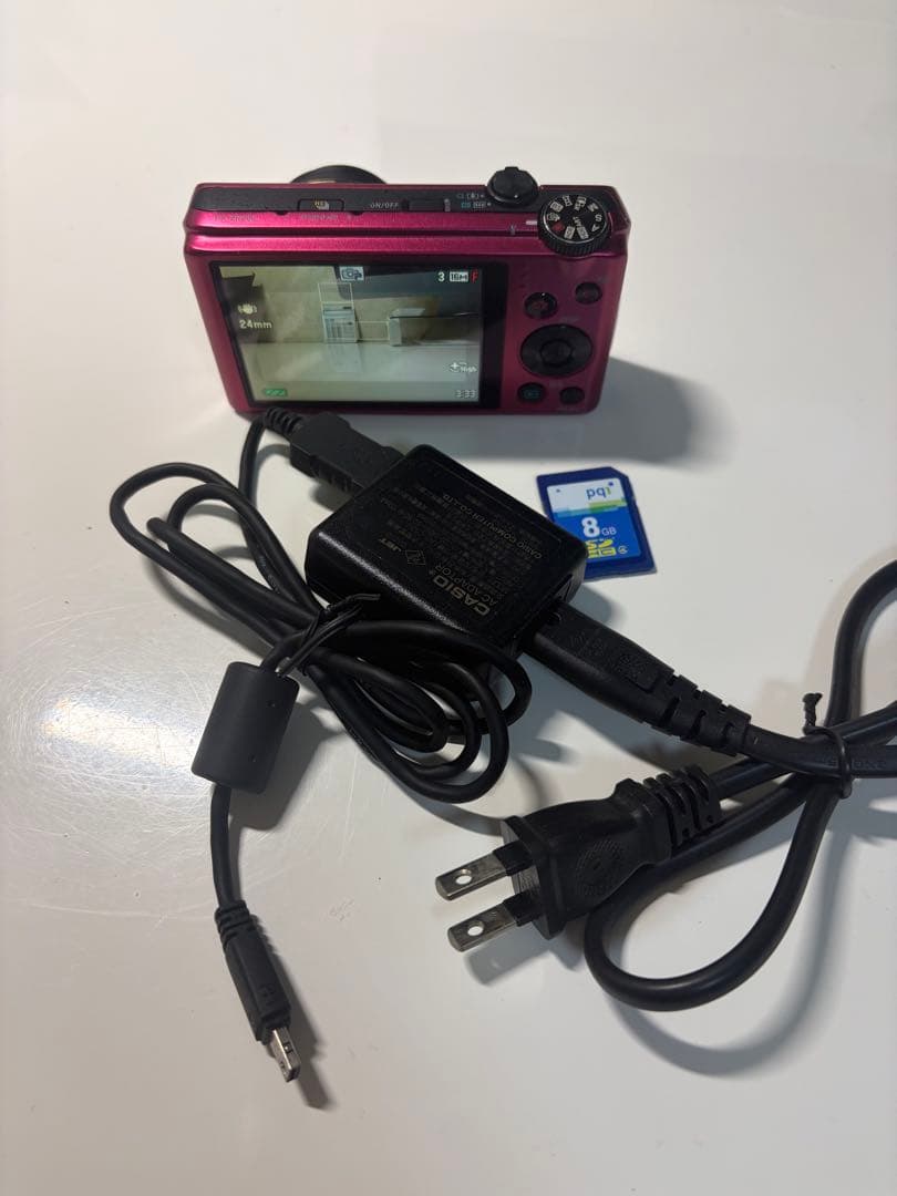 カシオ CASIO EXILIM EX-ZR200 ケース＋SDカード8G付き