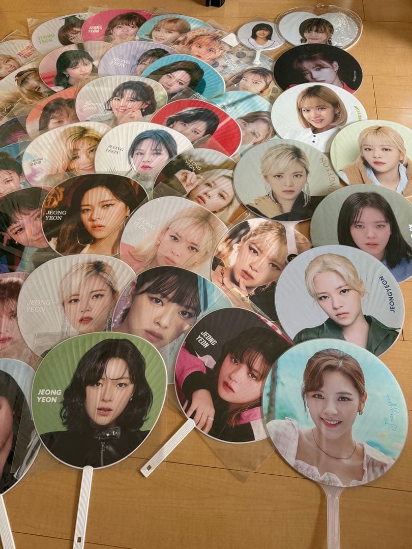 TWICE うちわ 写真のもの全てつきます42枚