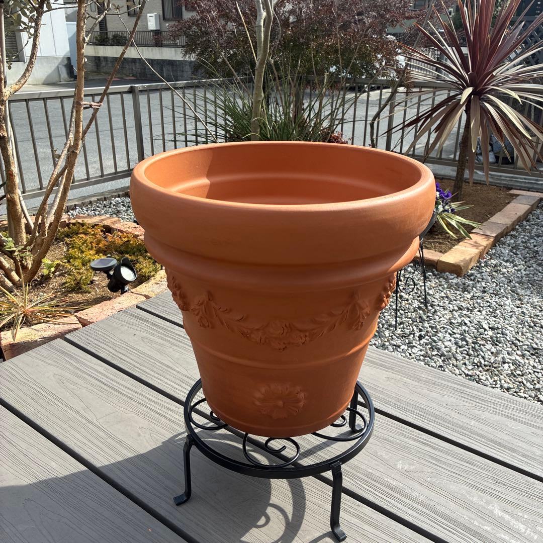 イタリア製テラコッタ11号テラコッタ植木鉢 模様付き