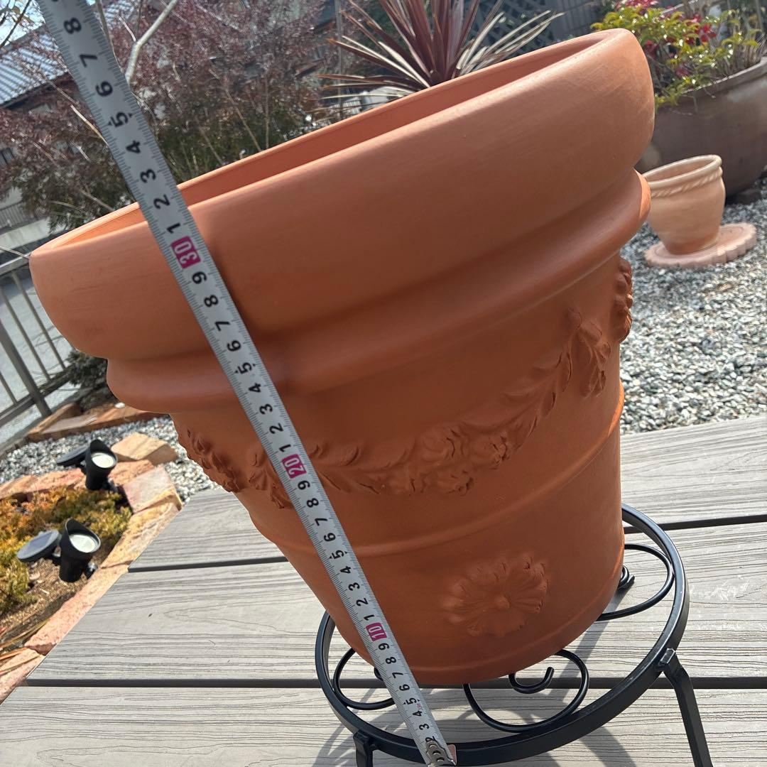イタリア製テラコッタ11号テラコッタ植木鉢 模様付き