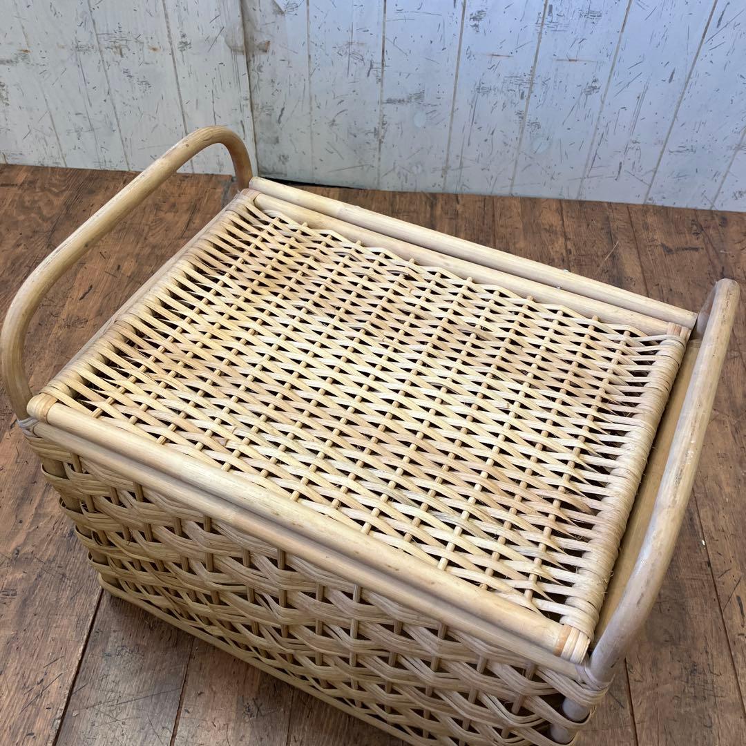 昭和レトロ ラタン 蓋付 バスケット ランドリーバスケット 籐籠 カゴ 小物入れ