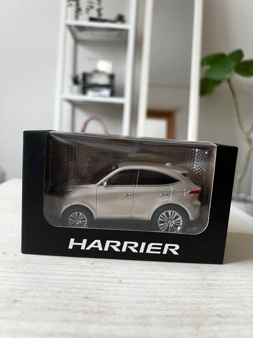 ハリアー ミニカー 3台セット 黒・白・銀