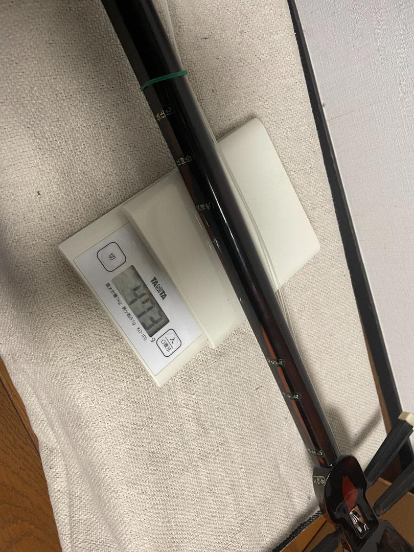 沖縄　三線（さんしん）～黒木の棹・本皮一枚張り