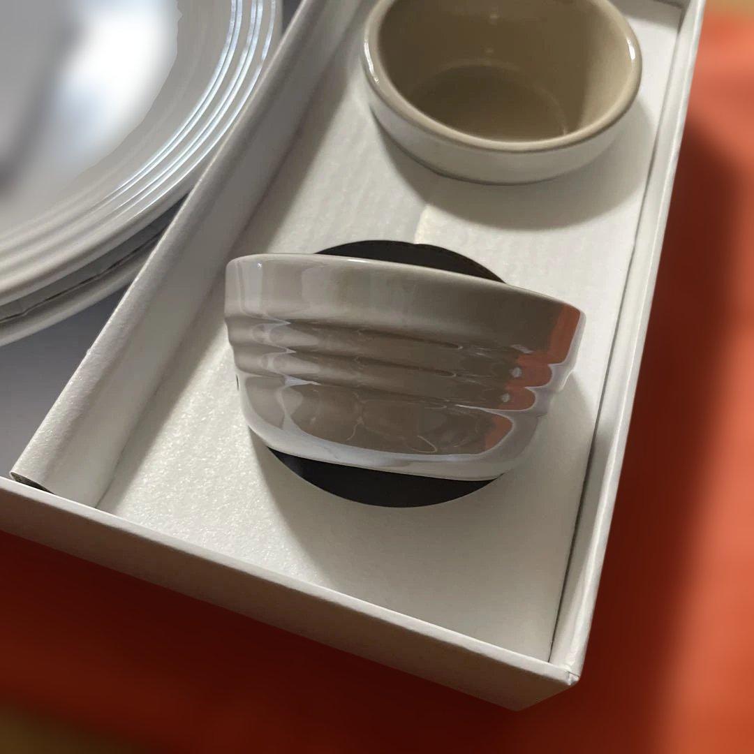 LE CREUSET ホワイト食器セット　ラウンド・プレート・ホワイトラスター