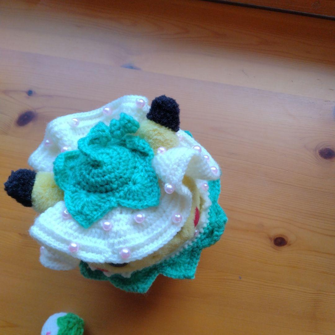 ピカチュウ 白いちごのお洋服いちご付きハンドメイド