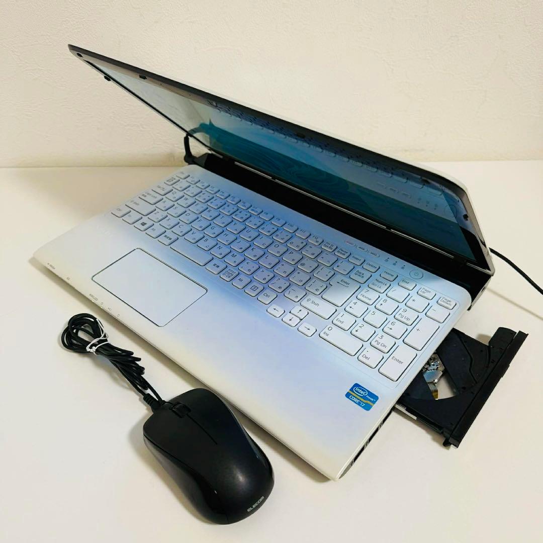 Y213 SonyVaioノートパソコンi7 WEBカメラSSD高速Win11