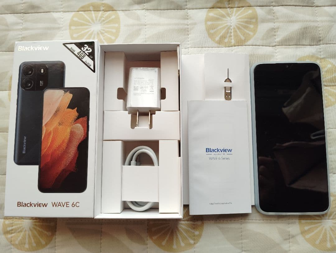 SIMフリー スマートフォン　Android　4GB+32GB 2TB拡張　新品