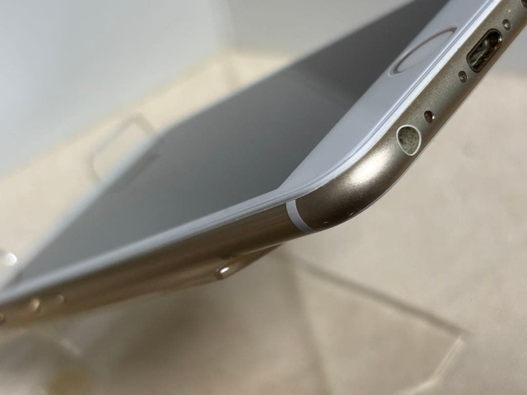【訳あり】iPhone6s 64GB SIMフリー バッテリー新品交換済み！
