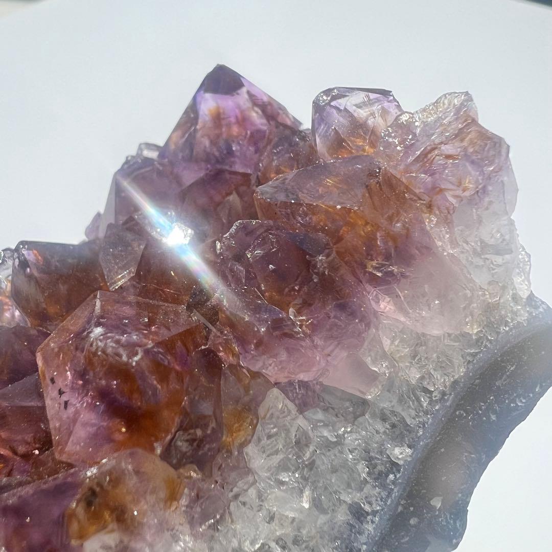 ブラジル産　ゲーサイト共生　アメジストエレスチャル