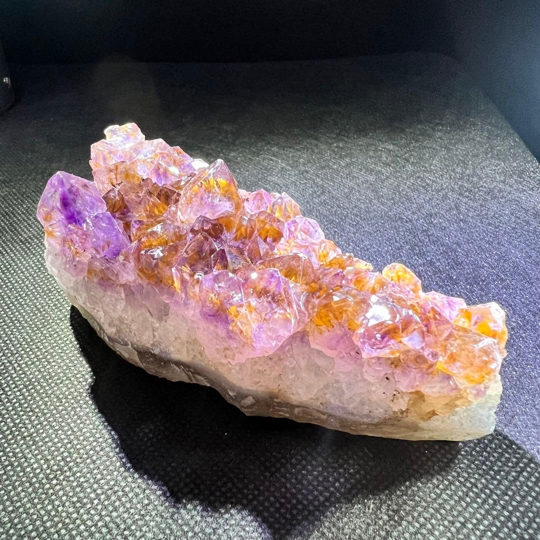 ブラジル産　ゲーサイト共生　アメジストエレスチャル