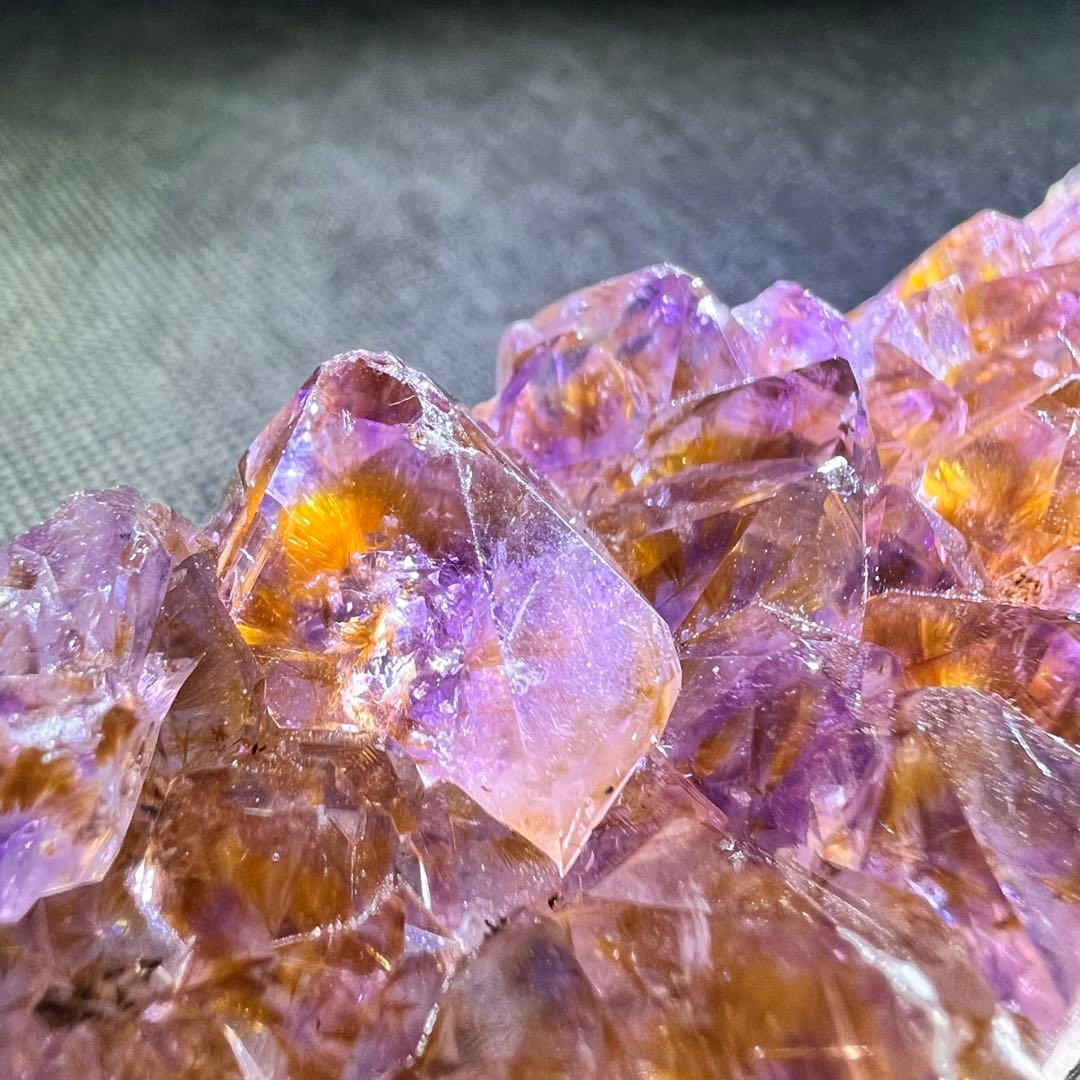 ブラジル産　ゲーサイト共生　アメジストエレスチャル