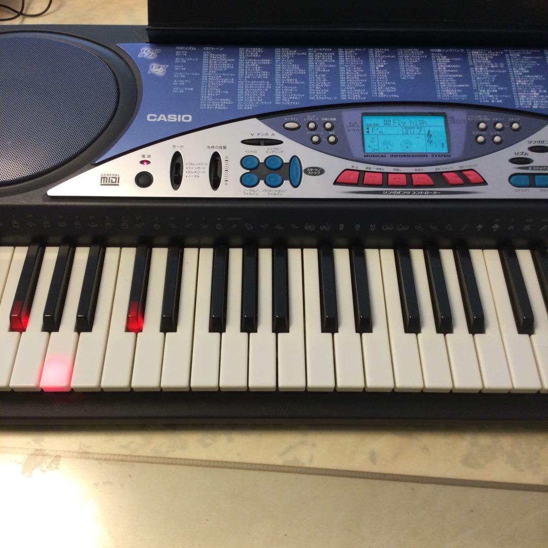 CASIO カシオ　光ナビゲーション　電子キーボード 61鍵　ピアノ自動伴奏