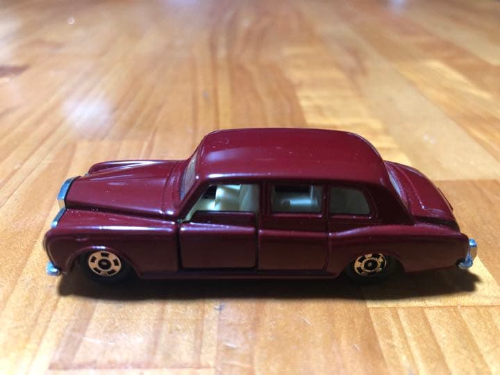 青箱日本製トミカ ロールスロイス ファンタムV I