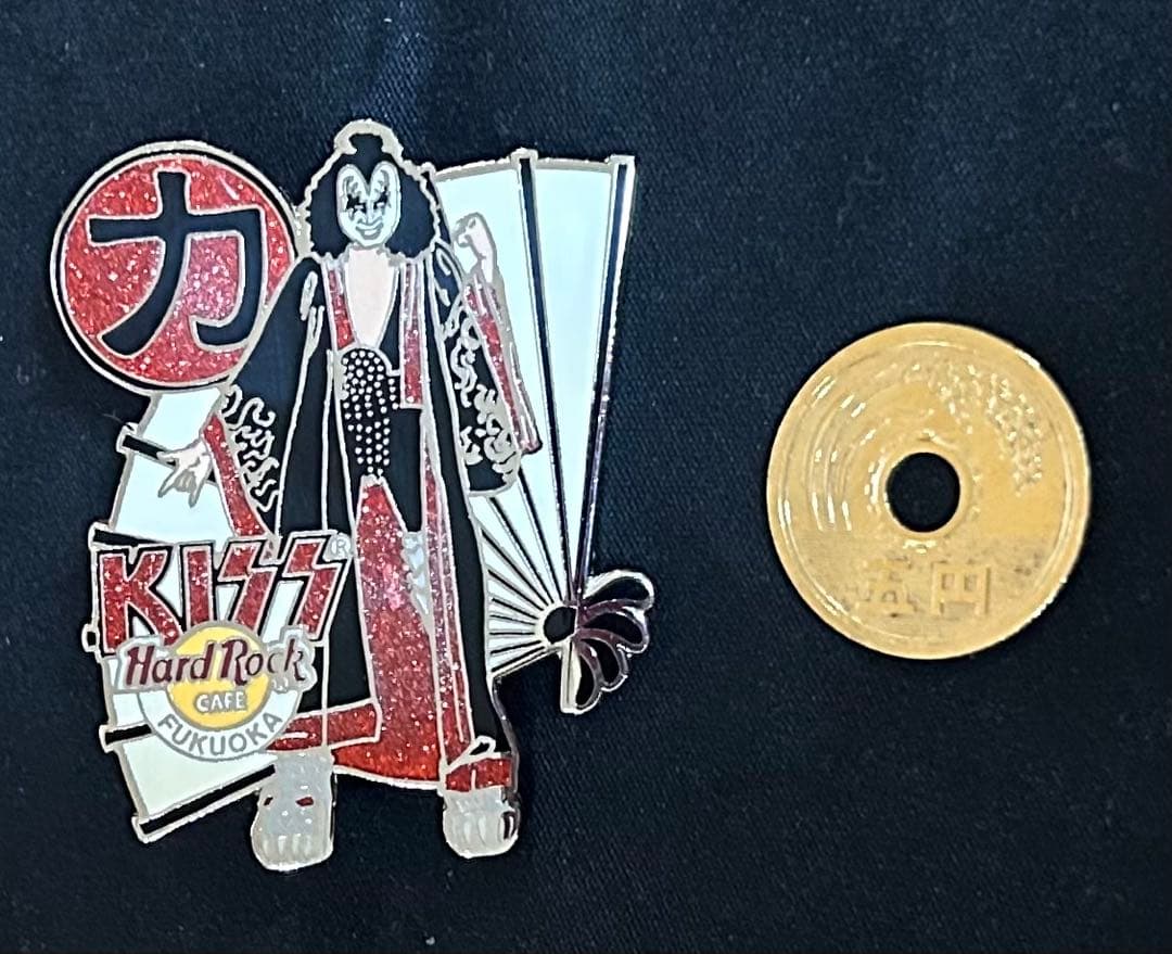 【未使用品】KISS ハードロックカフェ福岡 ピンバッジ3個セット