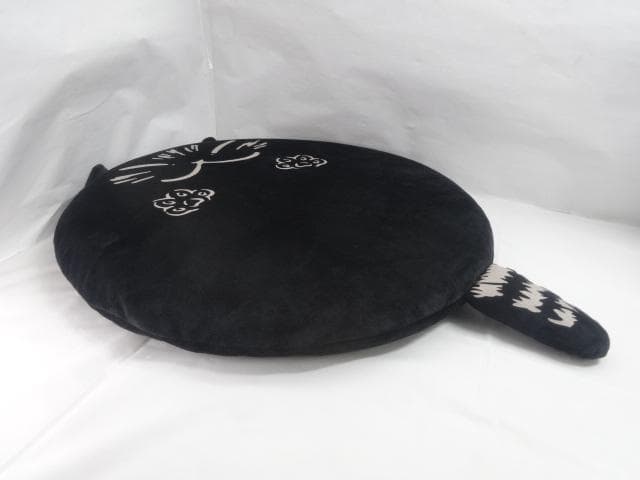 新品　ほっと猫クッション　座布団　耳付き　しっぽ　わちふぃーるど　ダヤン　猫