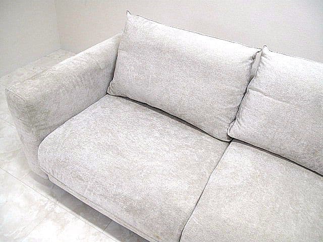 【展示品】リーンロゼ「エンキ」3人掛けソファ フェザークッション 約120万