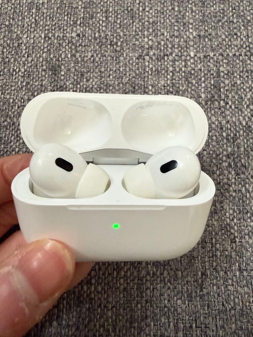 【美品】Apple AirPods Pro 2 USB-C MTJV3J/A