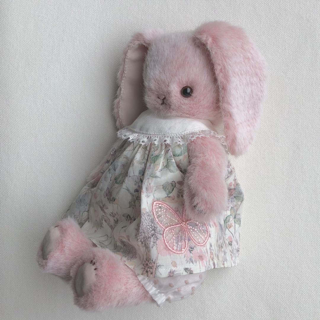ハンドメイド　Pinkライオンロップちゃん　うさぎのぬいぐるみ