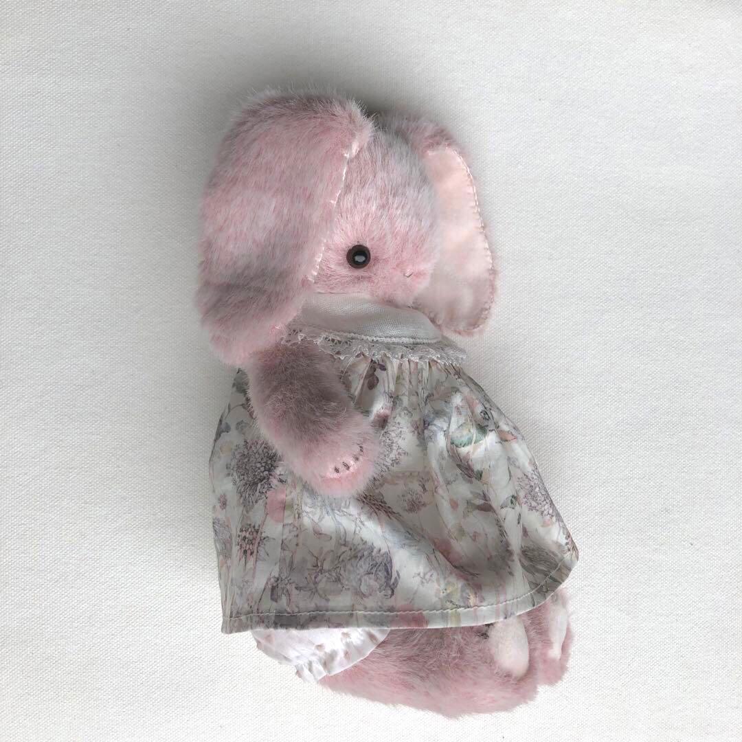 ハンドメイド　Pinkライオンロップちゃん　うさぎのぬいぐるみ