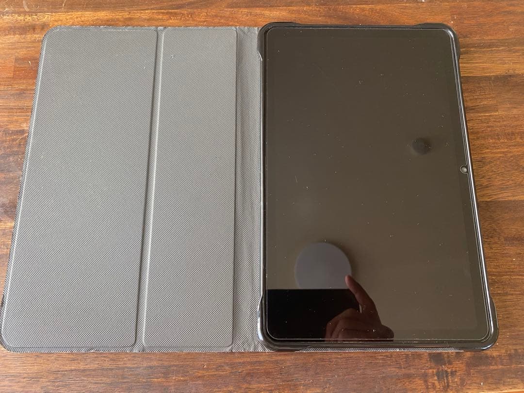 ALLDOCUBE iPlay 40 ピカチュウカバー付き