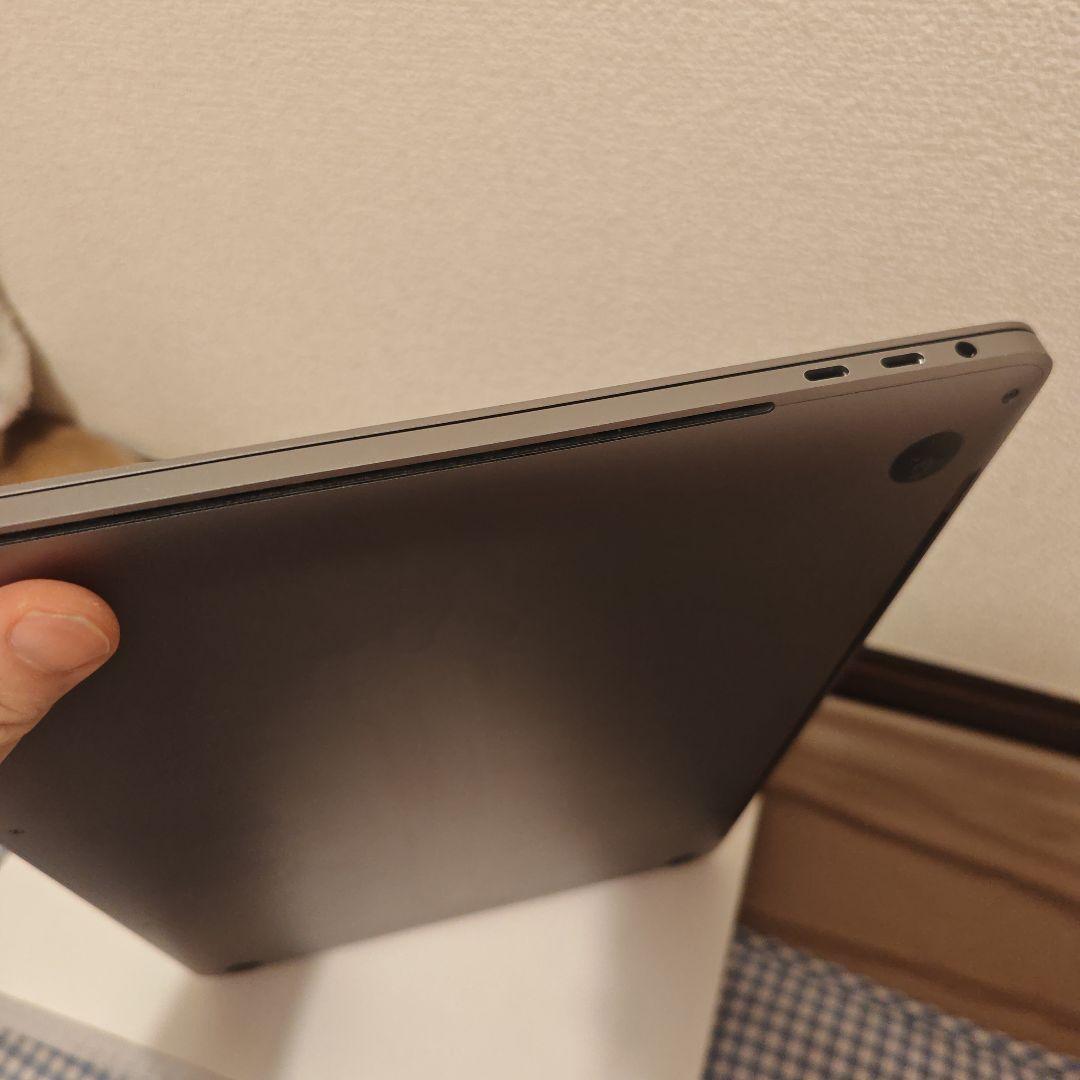 MacBook Pro 2019 16inch 16GB　500GB　i7