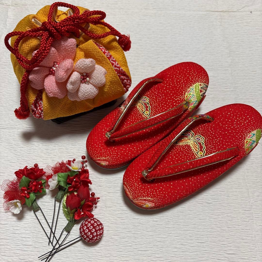 着物セット　３歳　総絞り　七五三　着物　被布　赤色　金駒刺繍　美品