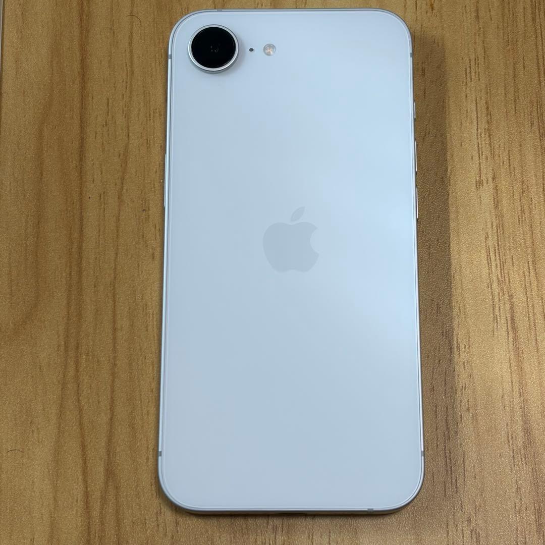 iPhone16e 256GB ホワイトSIMフリー残債なし 美品