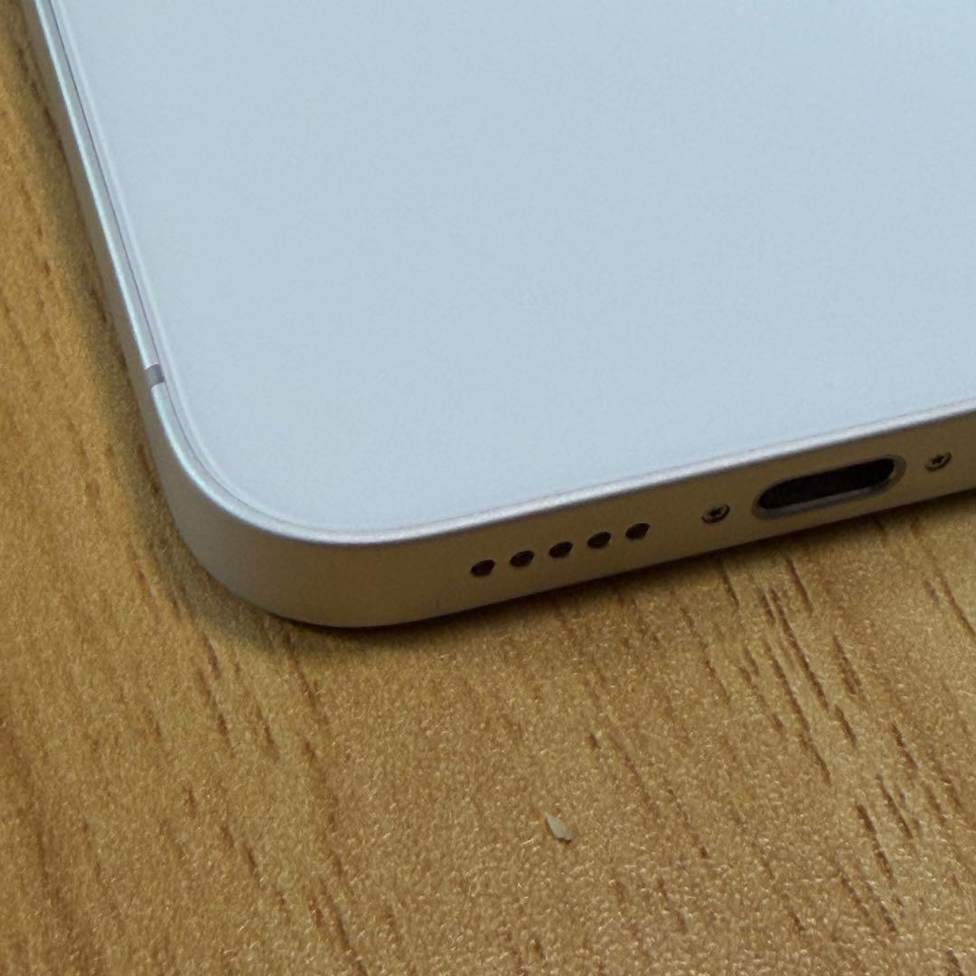 iPhone16e 256GB ホワイトSIMフリー残債なし 美品