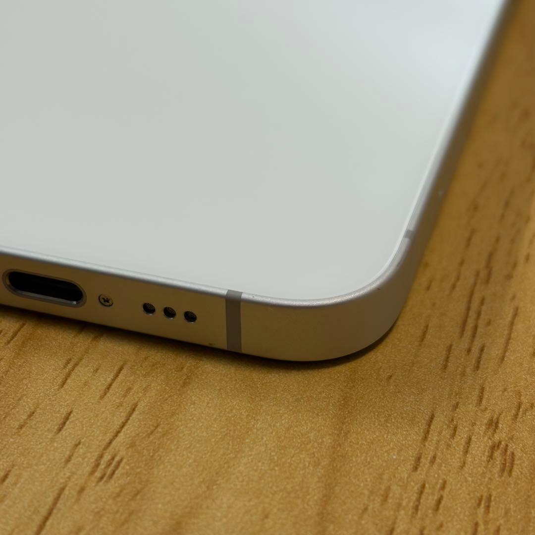 iPhone16e 256GB ホワイトSIMフリー残債なし 美品