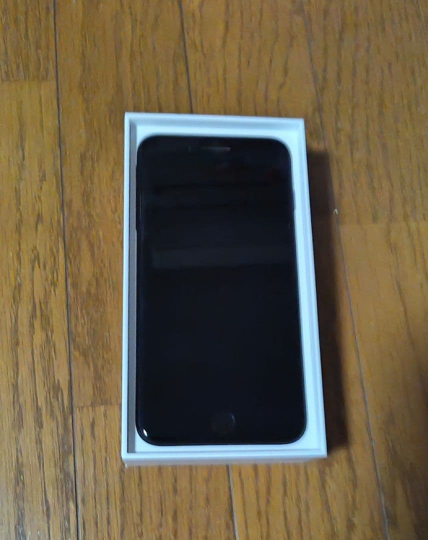 Apple iPhone 7 Plus ブラック 本体 128G