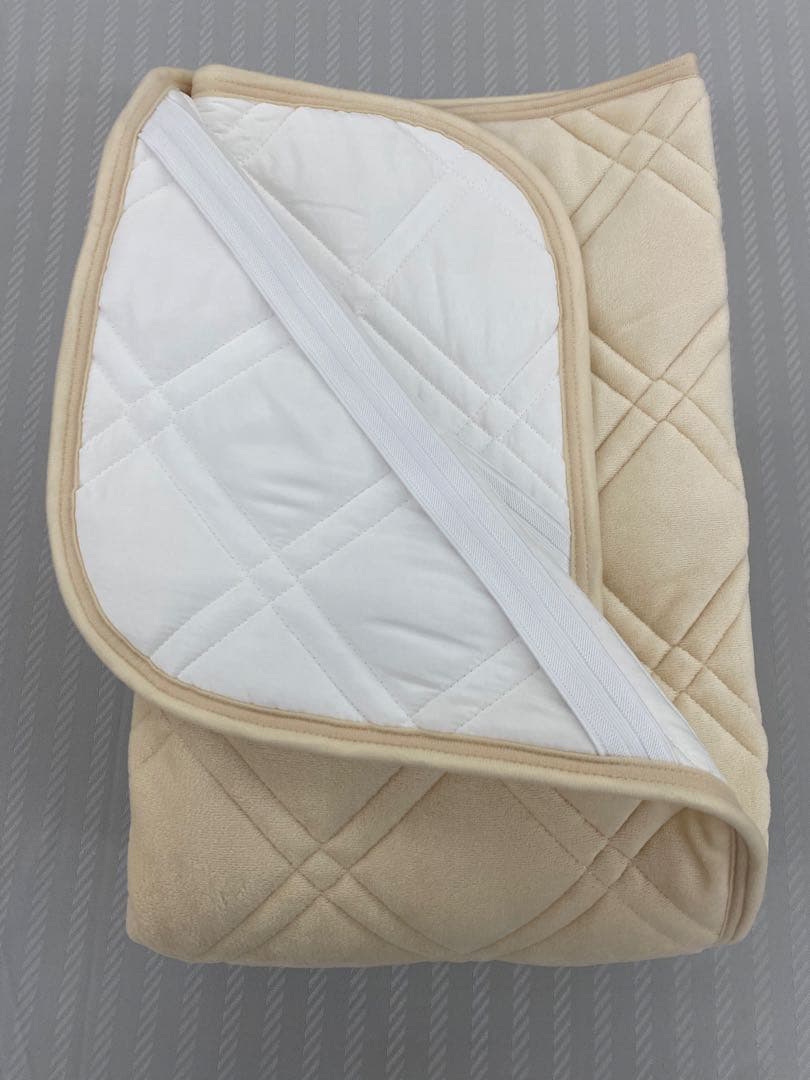 セミダブルサイズ・ロマンス　綿１００%敷きパッド・吸湿発熱素材使用・洗濯OK