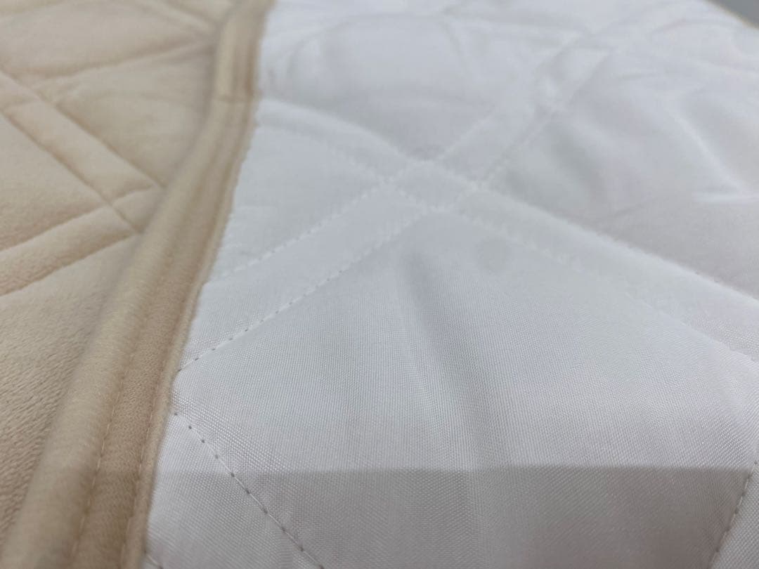 セミダブルサイズ・ロマンス　綿１００%敷きパッド・吸湿発熱素材使用・洗濯OK