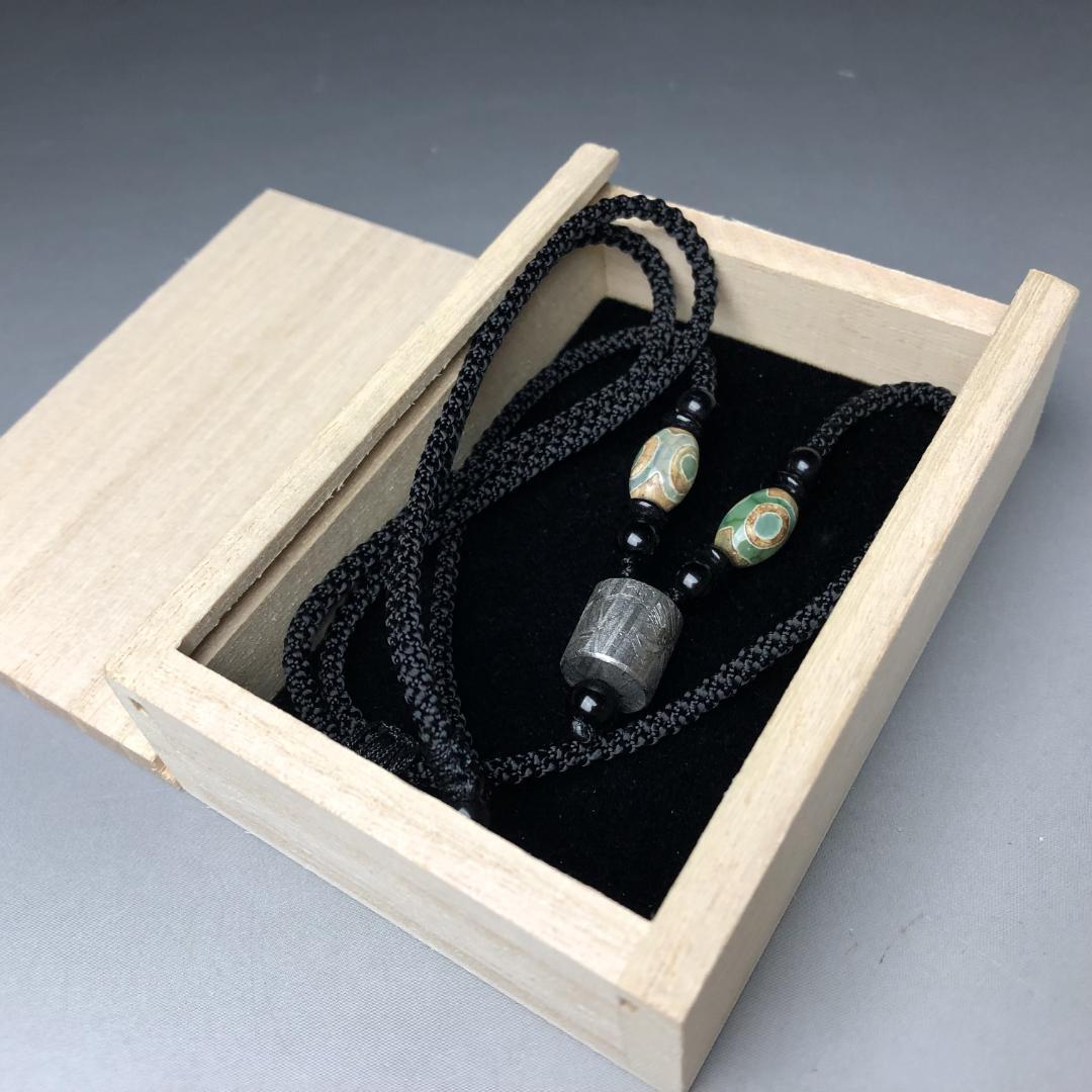 ムオニオナルスタ隕石　鉄隕石 メテオライト　ペンダント