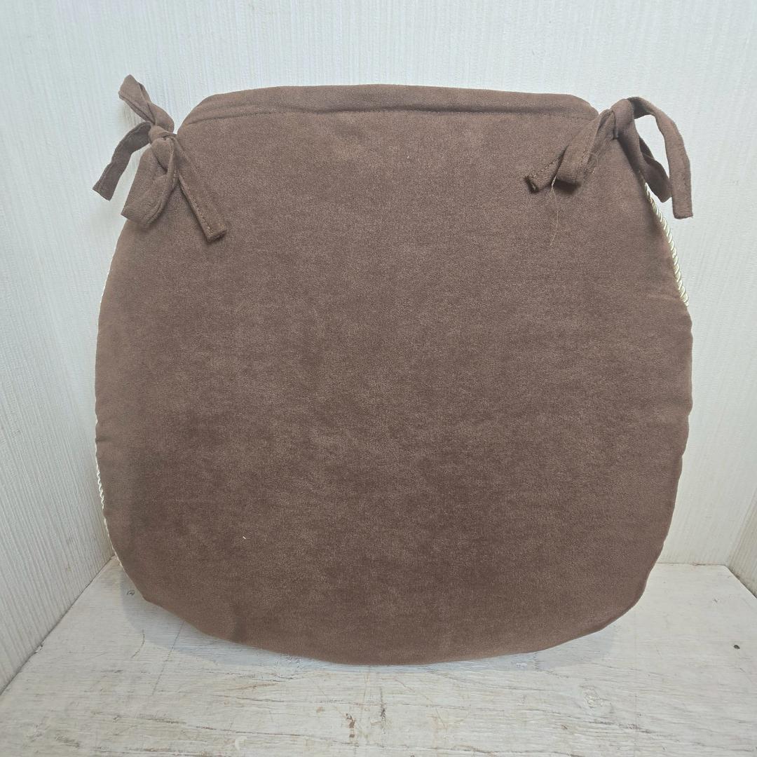 【4個セット】 新品 大判 バテイ クッション 赤 紐付き 薔薇 ローズ 馬蹄