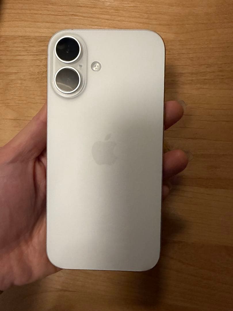 Apple iPhone 16 White 256GB SIMフリー