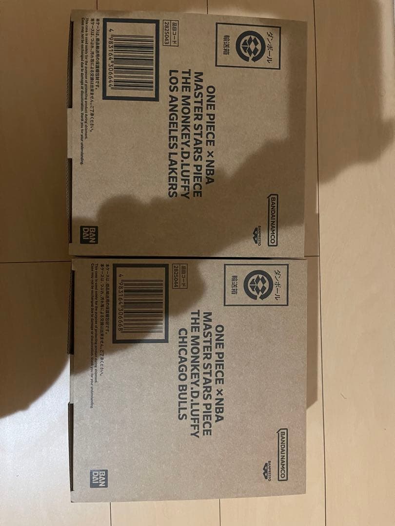 【新品未開封】ワンピース　NBAフィギュア レイカーズ　シカゴブルズ　2点セット